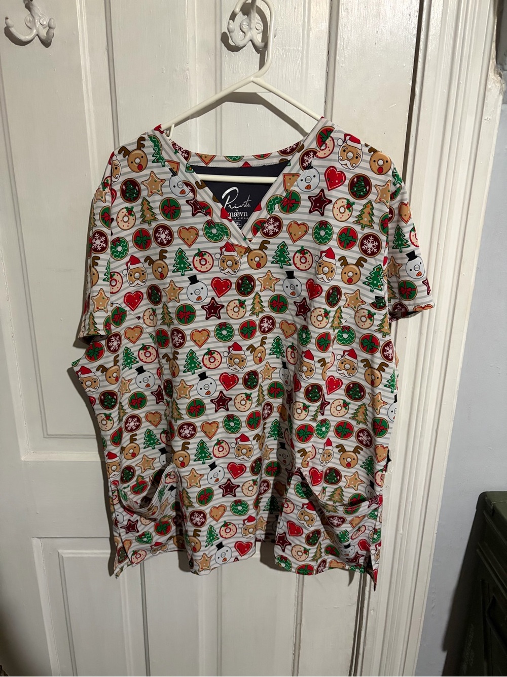 2XL Christmas Scrub Top